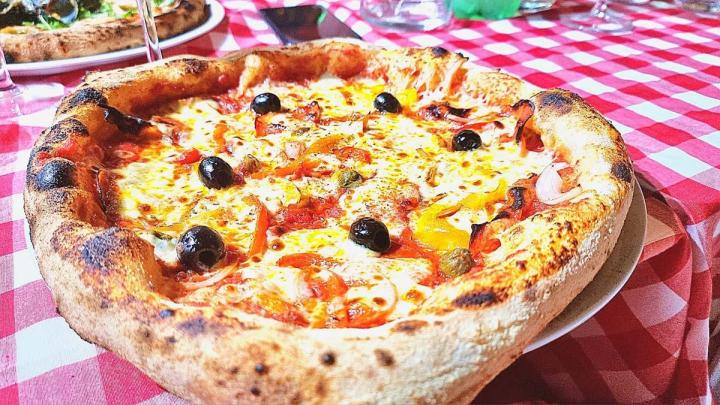 Commercialisation de pizza à emporter La Saline-les-Bains